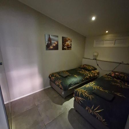 Dorpsdijk 53A Apartment เฟราเวนโปลเดอร์ ภายนอก รูปภาพ