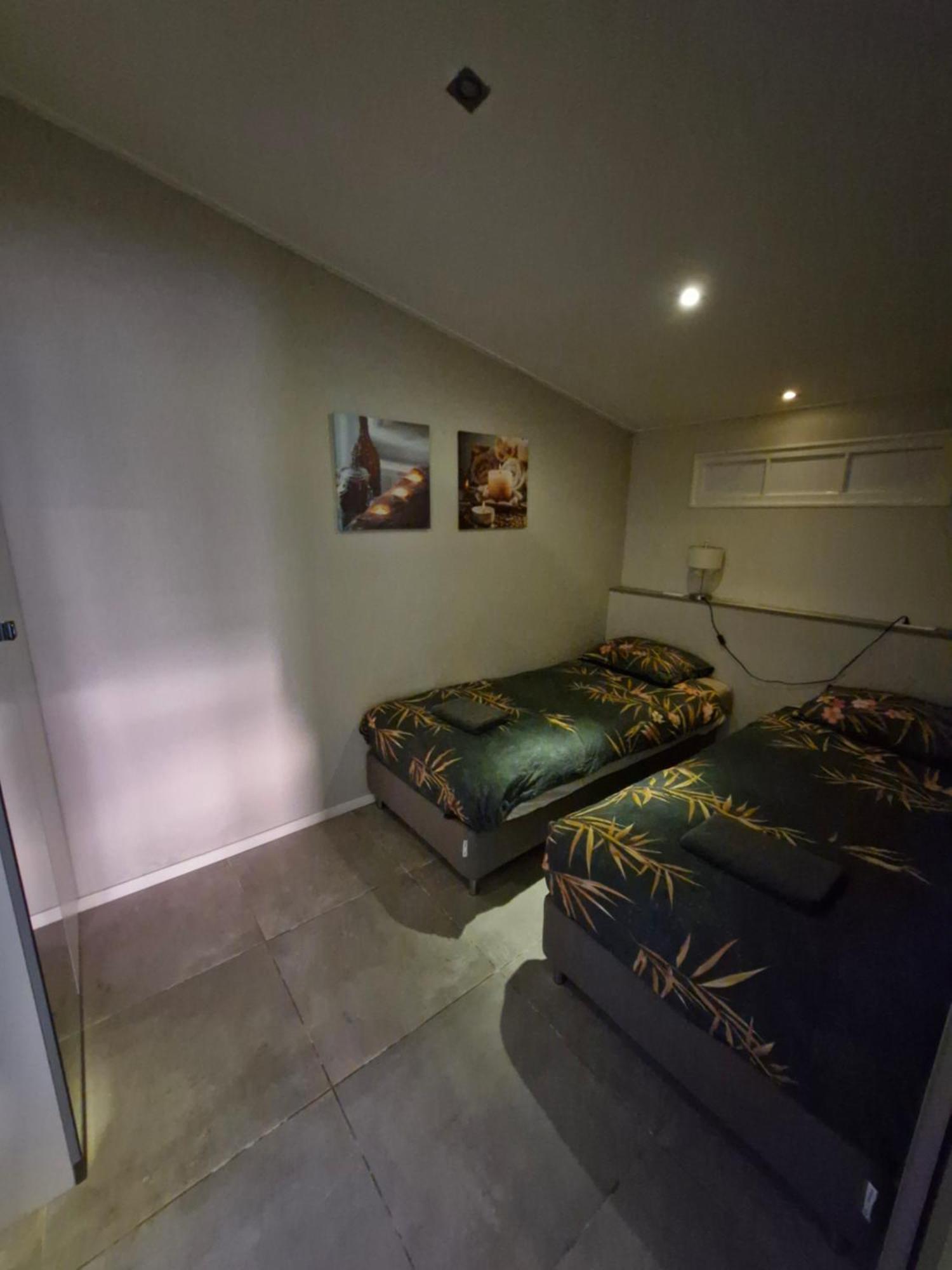 Dorpsdijk 53A Apartment เฟราเวนโปลเดอร์ ภายนอก รูปภาพ