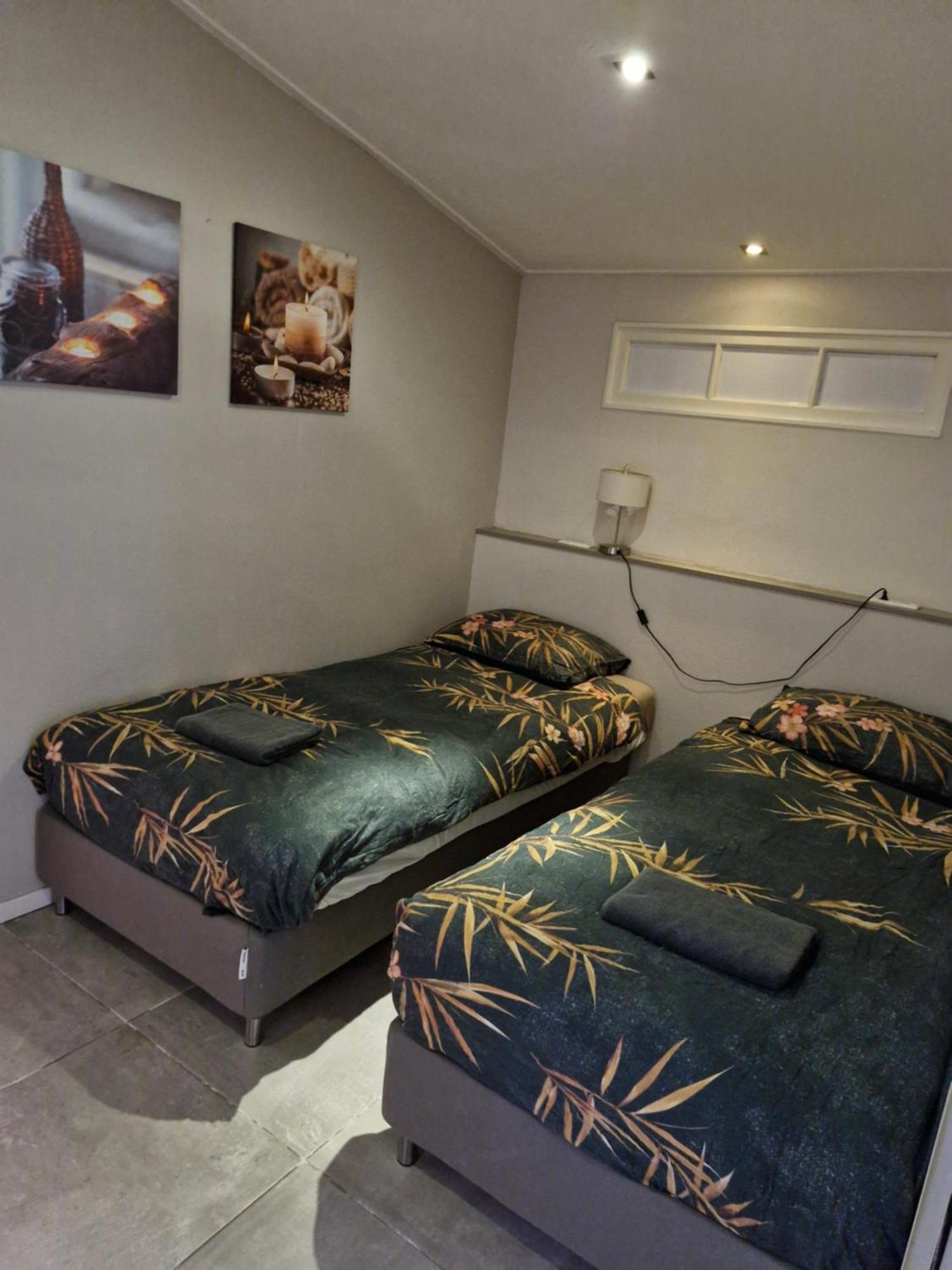 Dorpsdijk 53A Apartment เฟราเวนโปลเดอร์ ภายนอก รูปภาพ